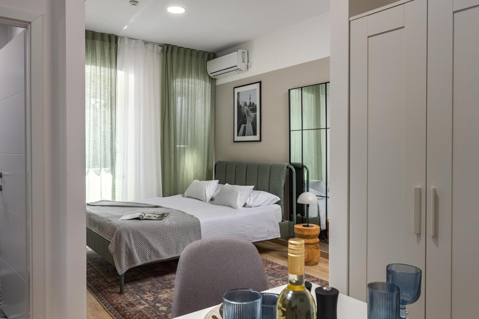 Agostini - Self Check-In Studios - Free Gated Parking On Site Риека Экстерьер фото