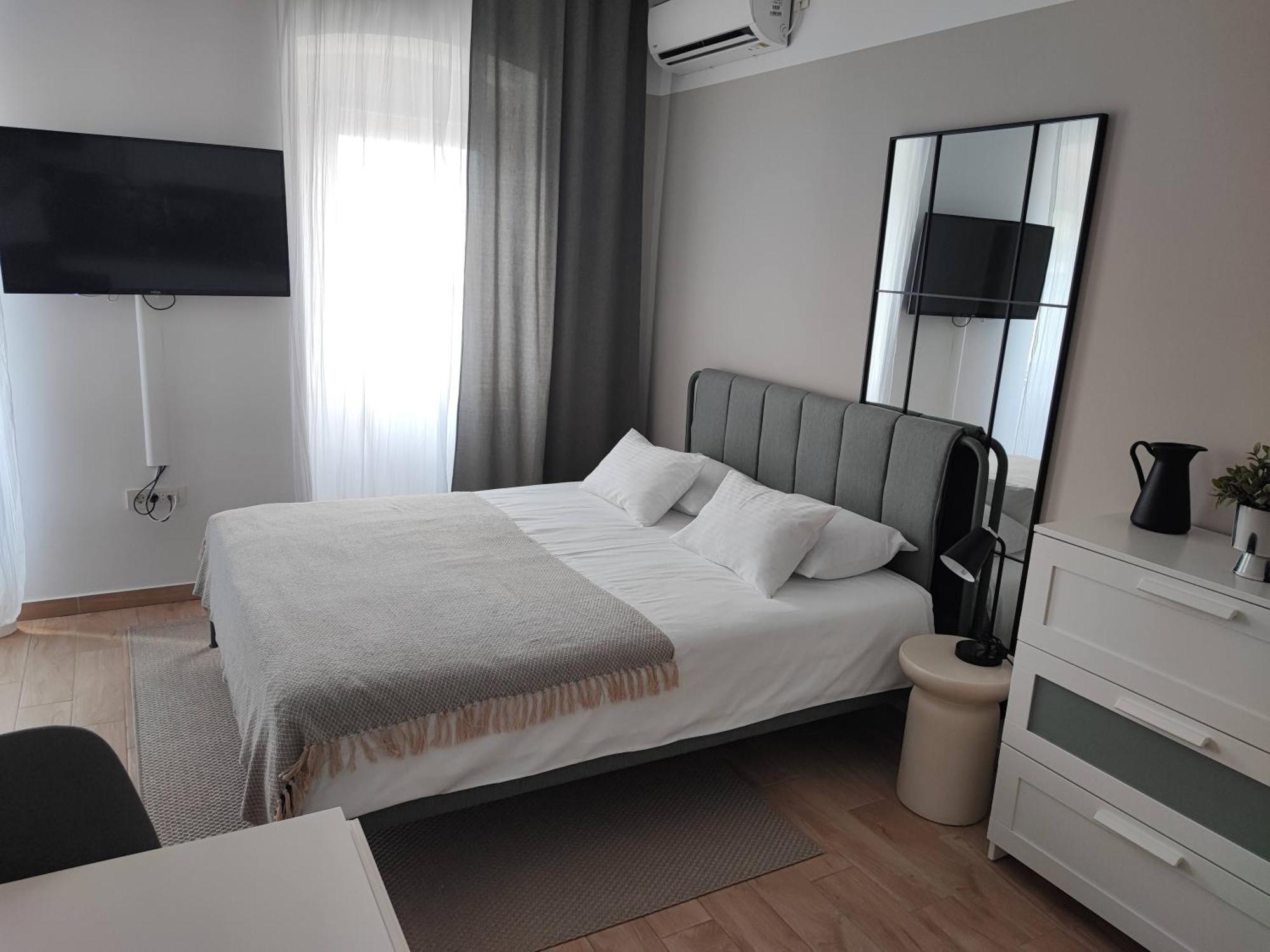Agostini - Self Check-In Studios - Free Gated Parking On Site Риека Экстерьер фото