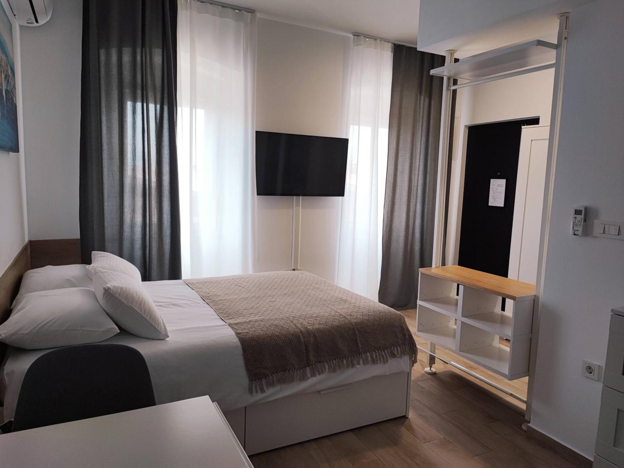 Agostini - Self Check-In Studios - Free Gated Parking On Site Риека Экстерьер фото
